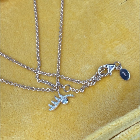 BONDEYE JEWELRY PAVE WINK NECKLACE diamond YELLOW GOLD Eyelash eye pendant - Picture 4 of 5